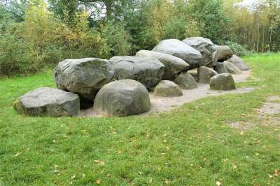 支石墓 石头 Drenthe 景点 坟墓 历史的 景观 丘