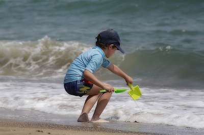 海滩 儿童 沙滩游戏 夏天 砂 海 乐趣 播放