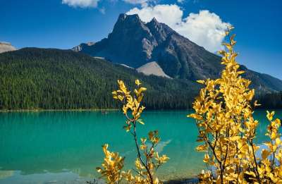 湖 山 旅行目的地 旅游景点 水 水中倒影 风景 风景秀丽的