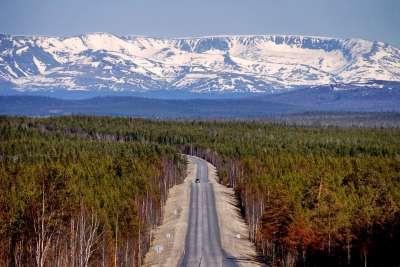 俄罗斯 景观 风景秀丽的 山 天空 雪 皑皑 路 高速公路 车