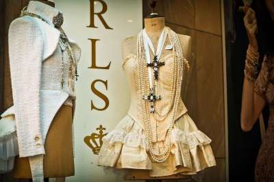 衣服 裙子 时尚 精品店 购物 生活方式 人体模型 对女性来说