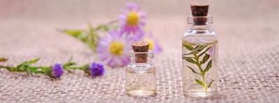 精油 花 芳香疗法 香水 基本的 自然 治疗 草药 植物群