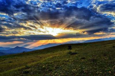 Kaçkars 看法 自然 山 黑海东 天空 高原 和平 蓝色的