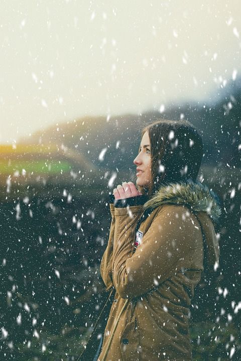 脸 日落 雪 美容 晚上 天堂 故事 肖像 长发 光 森林