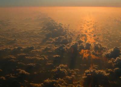 天堂 天空 云景 地平线 飞行 云 无尽的 自由 日落