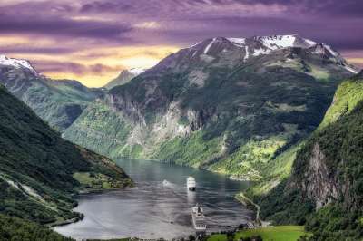 峡湾 挪威 景观 山 自然 全景图 船