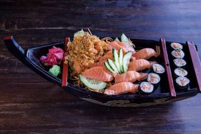 食物 寿司 盘子 日本人 美食 一顿饭 晚餐 午餐 生鱼片