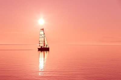 Sailbot 船 航行 日落 黄昏 阳光 夏天 海洋 海 湖