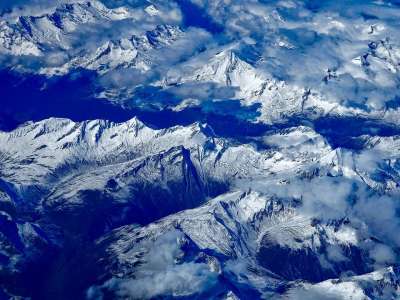 俄罗斯 山 鸟瞰图 航班 看法 雪 冰 峰 冬天 乌拉尔