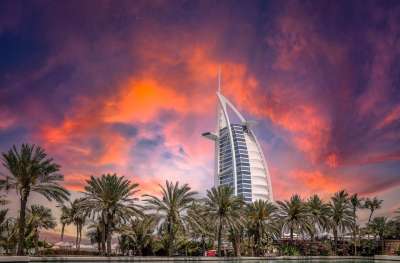 Burj Al 阿拉伯 酒店 迪拜 棕榈树 日落 天空 成色 余辉
