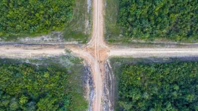路 叉 十字路口 无人机 幽灵3 大疆 正方形 树 角落 碎石