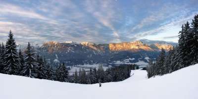 全景 山 余辉 达赫斯坦山 冬天 雪 滑雪 骑 景观