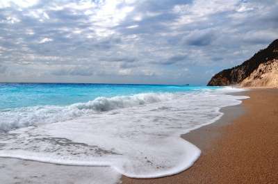 海滩 海湾 希腊 自然 波浪 海岸 蓝色的水 泡沫