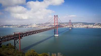 里斯本 Ponte25De Abril 里斯本大桥 葡萄牙 海 城市