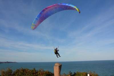 滑翔伞 升空 风 空气 自由飞行 网站Côte D'Armor