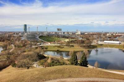 城市 水域 全景 建筑学 旅行 城市景观 水平 自然 景观