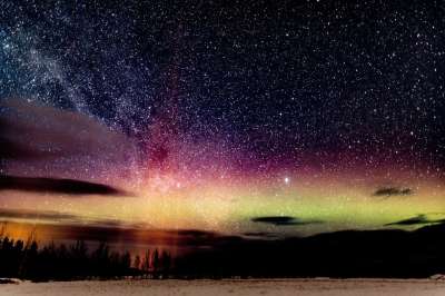 极光 Borealis 夜晚 北方 天空 景观 冬天 光 自然