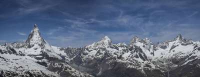 瑞士 全景 瑞士阿尔卑斯山 夏天 景观 山 阿尔卑斯山 雪 山站