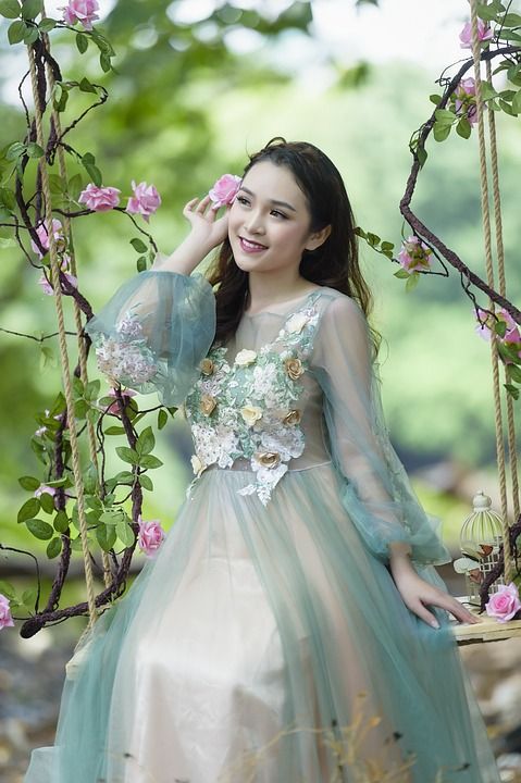 女士 模型 时尚 风格 时尚的女人 化妆品 发型 时装模特