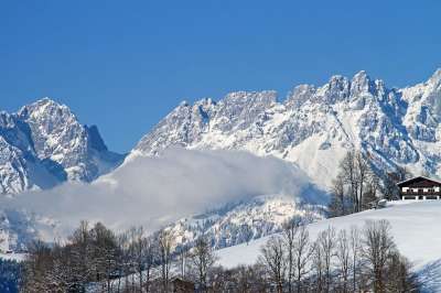自然 冬天 户外 雪 山 房子 树木