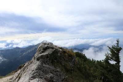 山 岩石 岩 性质 景观 山风景 多雾路段 雾 云 云层