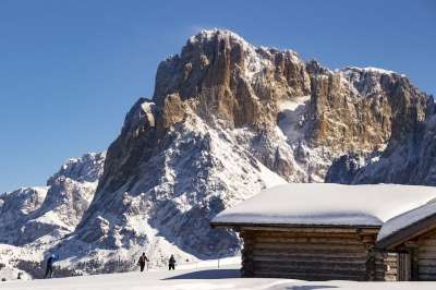 Seiser Alm 越野滑雪 冬天 白云岩 南蒂罗尔 山 小屋