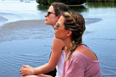 放松 水 女孩 对话 整体的一部分水域 夏天 外部 海 性质