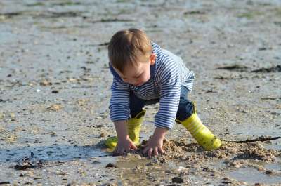 儿童 海滩 马林 家庭 海 孩子们 快乐 夏天 男孩 人们