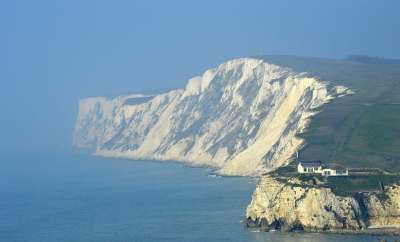 怀特岛 悬崖 海 天空 白色的 粉笔 海岸 海岸线 英国 小岛