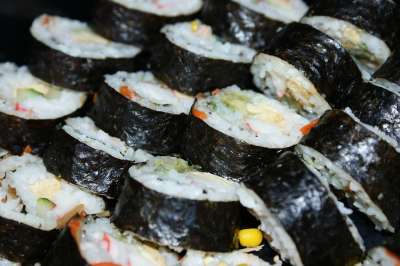 寿司 食物 白饭 鱼 海鲜 日本人 餐厅 一顿饭 亚洲人 日本