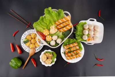 火锅 福袋 蛋卷 黑底 食物 美食 新年 辣椒 鱼子 火锅