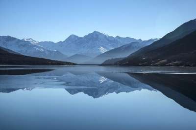 反射 山 湖 雪山山脉 水 自然 蓝色的 天堂 景观 万里无云