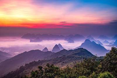 China Guilin Sunrise Rosy Clouds 桂林
