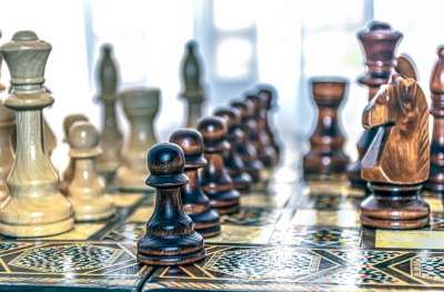 棋 棋盘 棋子 女王 骑士 国际象棋游戏 挑战 锦标赛 木片