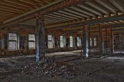 建筑学 弃 老的 建造 仓库 空的 砖 肮脏的 张爱玲