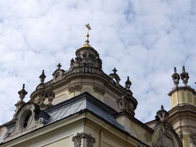 英石。 汝拉 教会 屋顶 圆顶 建筑学 寺 纪念碑 神圣
