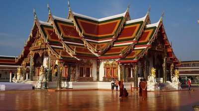 Wat Phra That Choeng Chum 寺庙 措施 宗教
