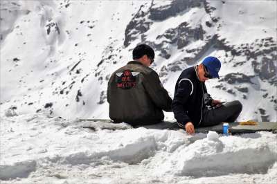 阿尔卑斯山 雪 最高额 啤酒 禁止 风险 克里夫 冬季 冰 冷