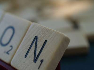 拼字 信件 棋盘游戏 字石 字母石 双关语 木石 N O