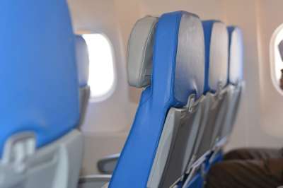 座位 航空公司 椅子 行 飞 经济 旅行 客机 运输 内部的
