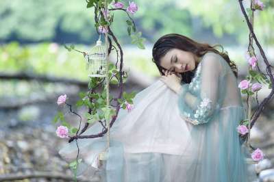 女士 模型 时尚 风格 时尚的女人 化妆品 发型 时装模特