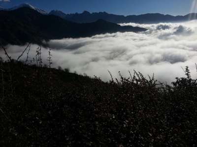 自然云 自然 尼泊尔美女 冒险 山 黑山 乌云