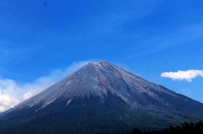 古龙 Semeru Lumajang 东爪哇 爪哇 印度尼西亚 山