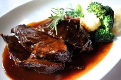 Wangerl Almochse 菜花 烤 牛肉 可口 肉 餐厅