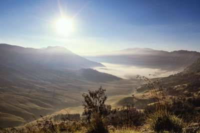 溴 太阳 夏天 日出 山 印度尼西亚 景观 爪哇 阳光 地平线