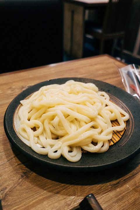 乌冬面 面条 亚洲美食 一顿饭 盘子 午餐 餐厅 烹饪 亚洲