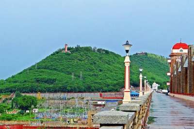 Tungabhadra 大坝 霍斯佩特 对水坝的方式 建造 风景