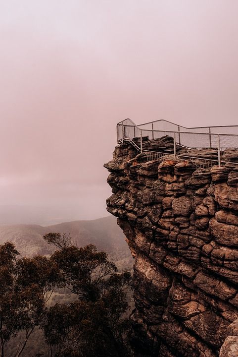 当心 看法 景观 风景 黄昏 粉红色的天空 喜怒无常 岩石 悬崖