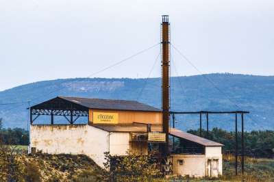 L'Occitane 名牌 工厂 仓库 制造工厂 建造 普罗旺斯