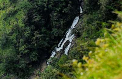 瀑布 山 自然 景观 小山 岩石 伊杜基 印度 喀拉拉瀑布